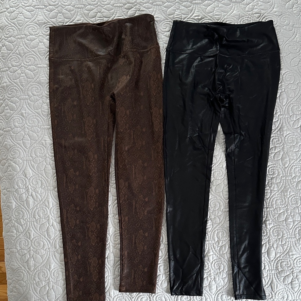 Stylish Brown Print and Black Leggings